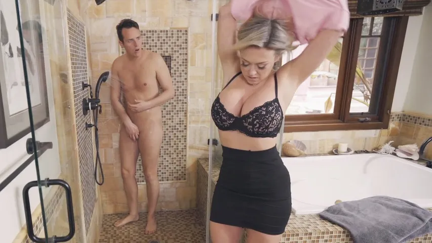 853px x 480px - Milf babe Dee Williams fucks with stepson in the bathroom